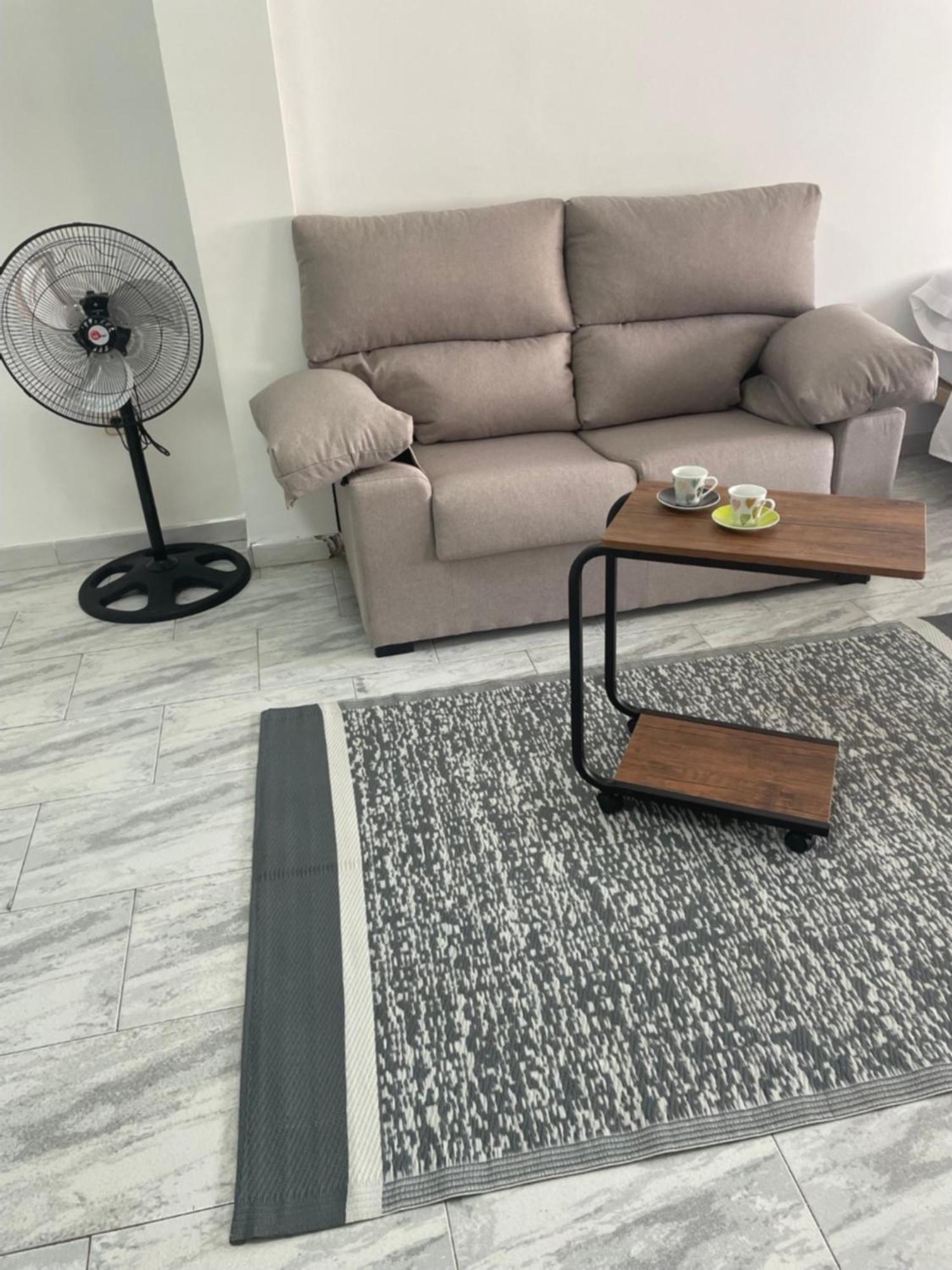 Al Costat Del Mercat Apartment *
